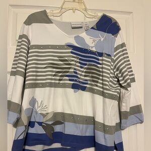 Alfred Dunner Blue and Gray Floral Stripe V-Neck Long Sleeve Top